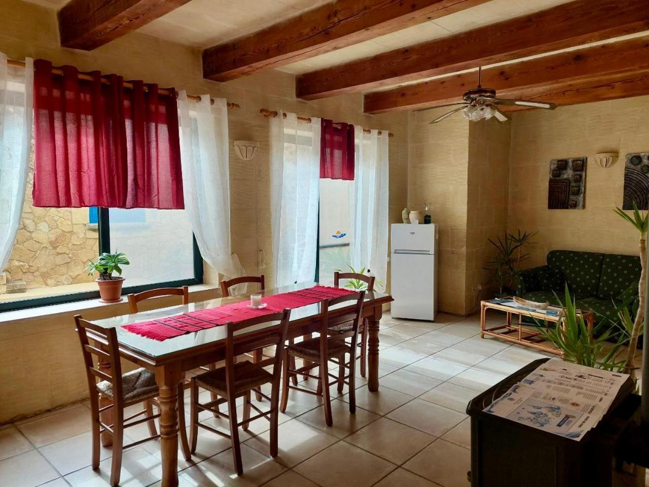Mj Farmhouse B&B 沙拉 外观 照片